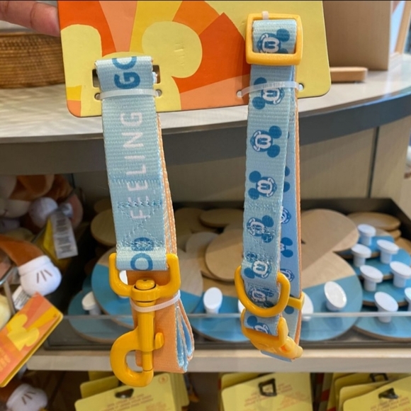 DisneyParks Mickey Mouse Dog Collar And Lead GOOD FEELING Yellow Blue Large NWT - Picture 11 of 11